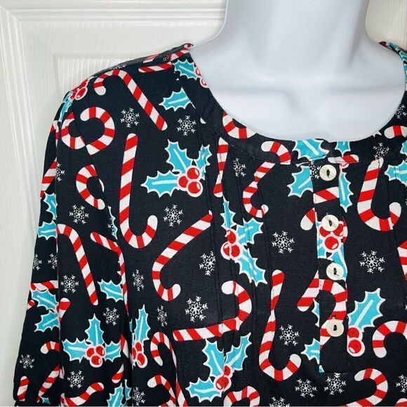 Modcloth Winning Them Over Short Sleeve Holiday Top Black Candy Cane 1X NWT - Picture 4 of 11